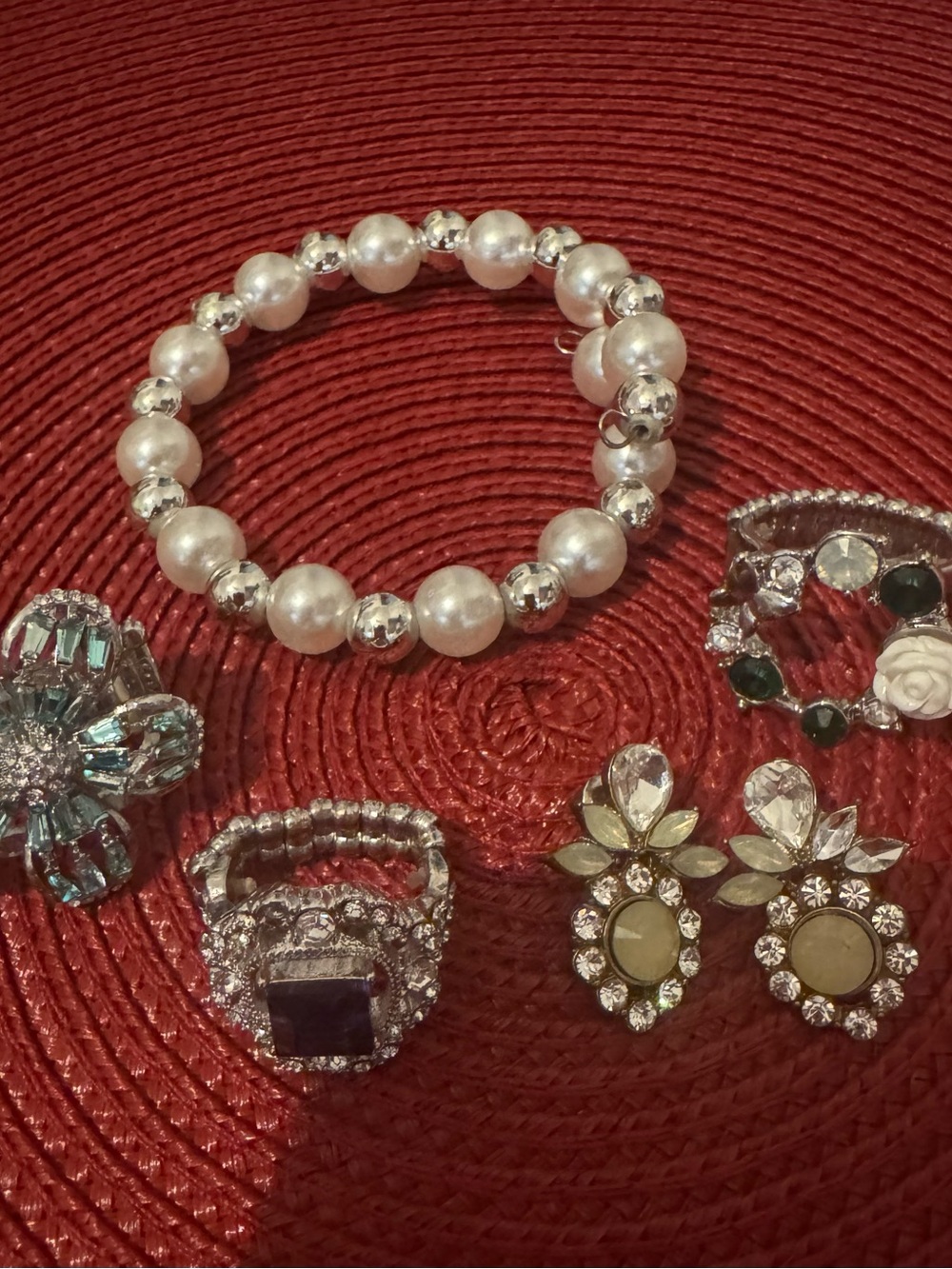 Classic Pearl and Silver Stretch Bracelet, rings and warring bundle